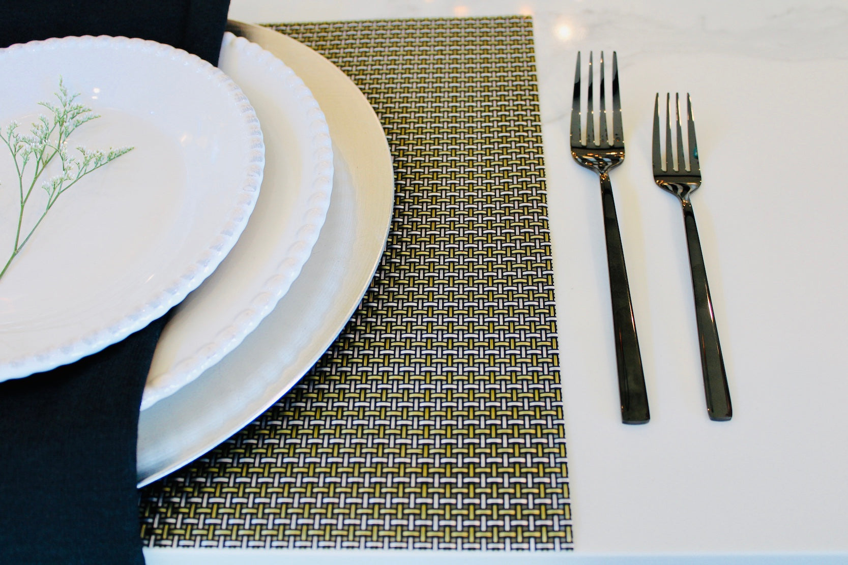 20 piece flatware set