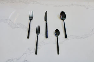20 piece flatware set